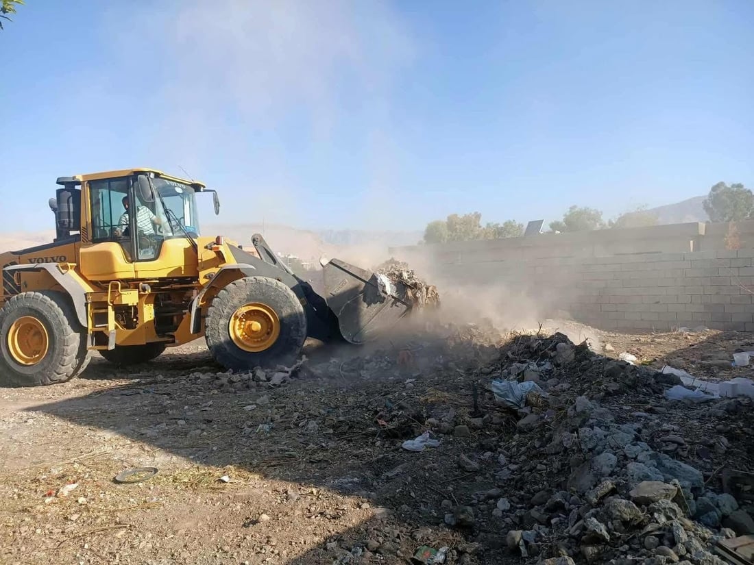 حاجیاوا لە پاشماوەی خانووبەرە پاک دەکرێتەوە