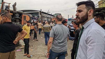 صور: باعة “البالة” وسط كركوك يطلبون مهلة بعد قرار إزالة “مفاجئ” إثر حريق