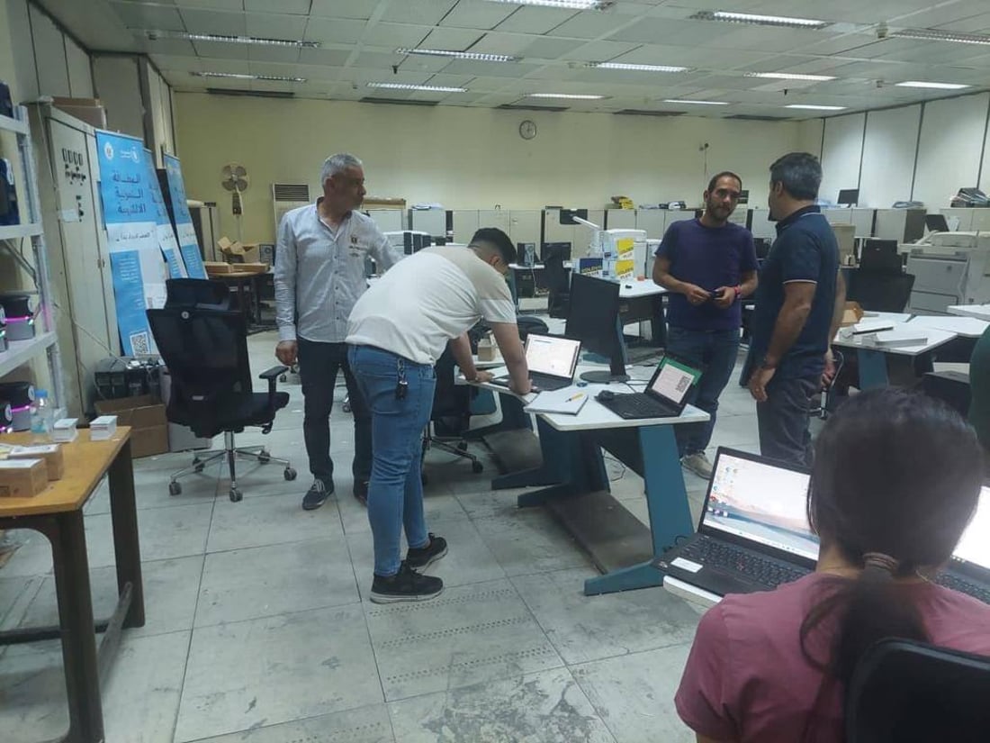 صور: التجارة تباشر بطبع البطاقات التموينية الإلكترونية لمحافظة المثنى