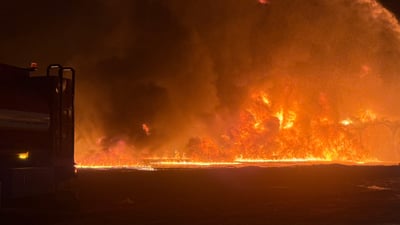 بارهەڵگرێک لە پاڵاوگەكانی گوێڕ ئاگری گرتووە و كۆنتڕۆڵ نەكراوە
