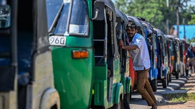 گەرووى هورمز تەنگى بە وڵاتانى ئاسیا هەڵچنیوە؛ هەر وڵاتە و بڕیارێک دەدات