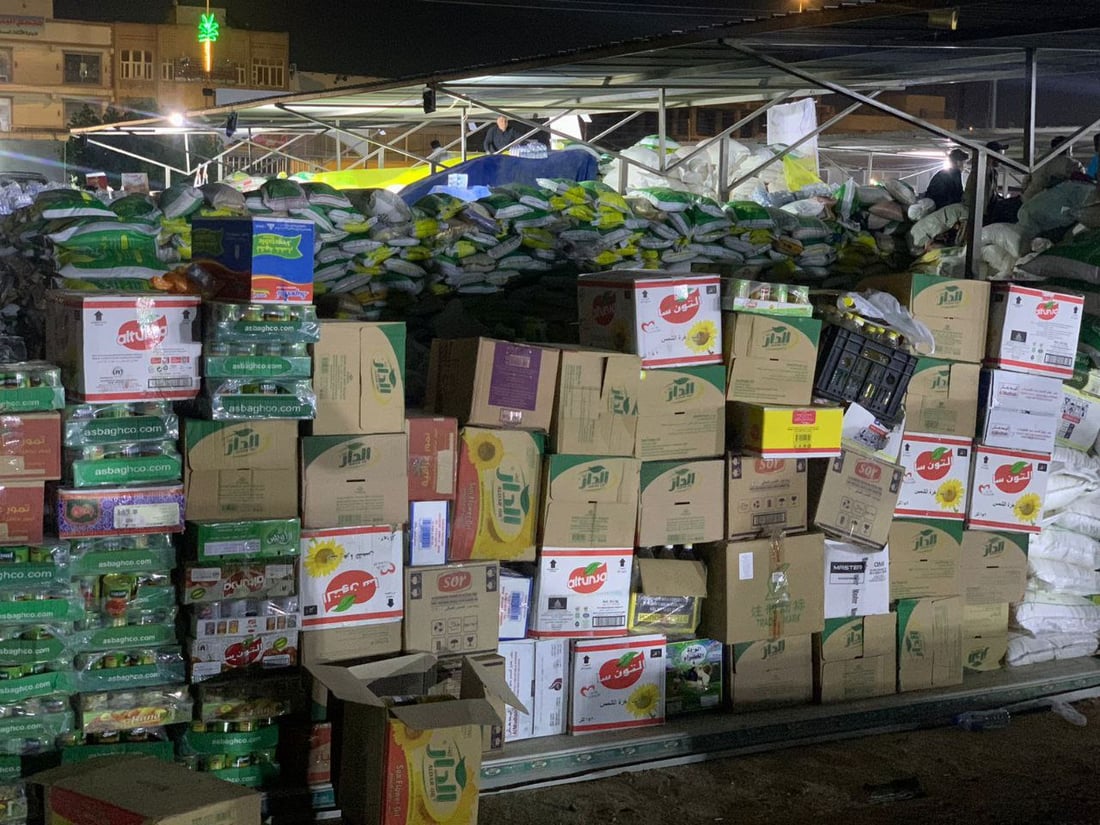 طحين ورز وسُكر وحليب.. طويريج تلبي نداء الصدر وتجمع المواد الإغاثية لغزة