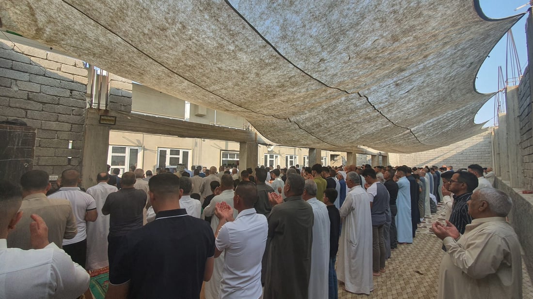 جامع السبطين وسط تلعفر اكتظ بمئات المصلين في صبيحة عيد الأضحى (صور)