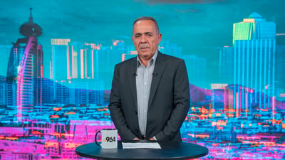 گریانی قوتابیان بۆ مامۆستاکەیان بووەتە ترێند و برایەکیش بووەتە بینایی و گۆچان بۆ برا نابیناکەی