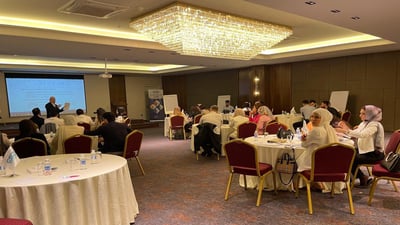 کۆنتڕۆڵی جۆریی دەرمان ئاستی زانستیی فەرمانبەرانی پێشدەخات