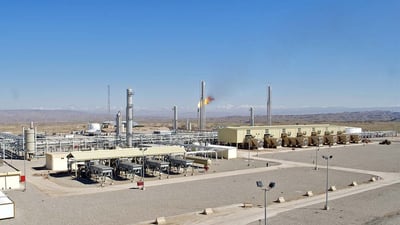 كوادر حقل كورمور يستأنفون عملهم.. فتح صمامات الإنتاج بالكامل