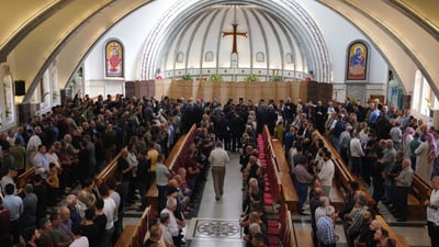 السوداني يصل إلى كنيسة مار بهنام وسارة للتعزية بضحايا فاجعة الحمدانية