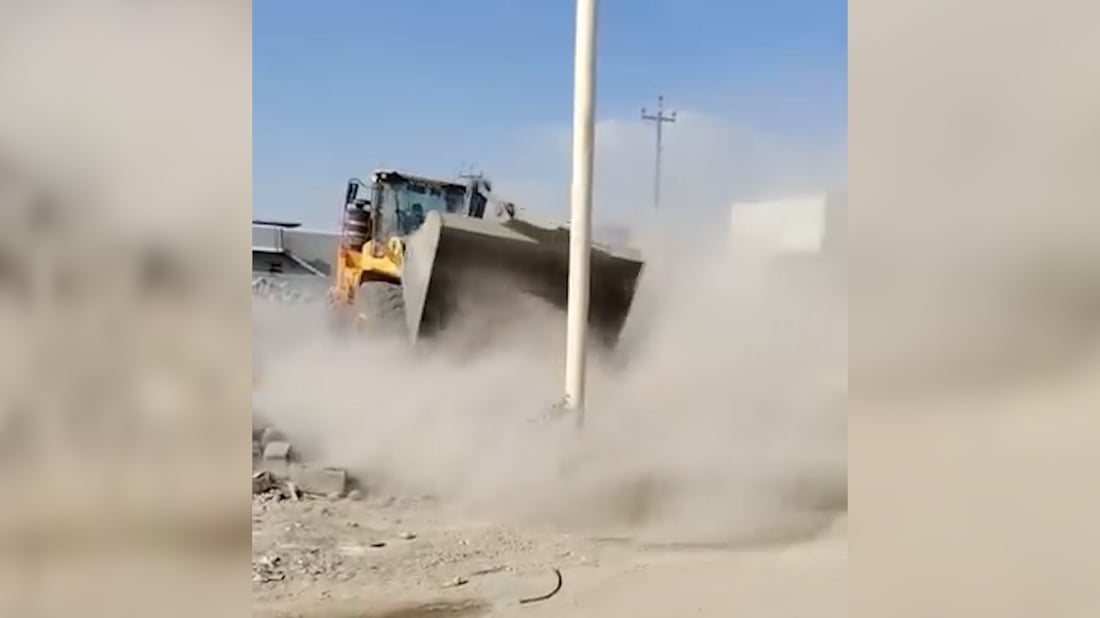 الشفل يتربع على طريق القدس في بعقوبة ويمنع البناء والبيع والشراء