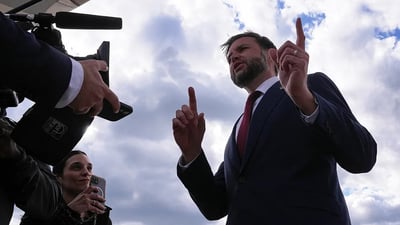 “ئەگەری سێیەم بۆ ئێران نییە، یان دەگۆڕێت یان بە لاوازی دەمێنیتەوە”