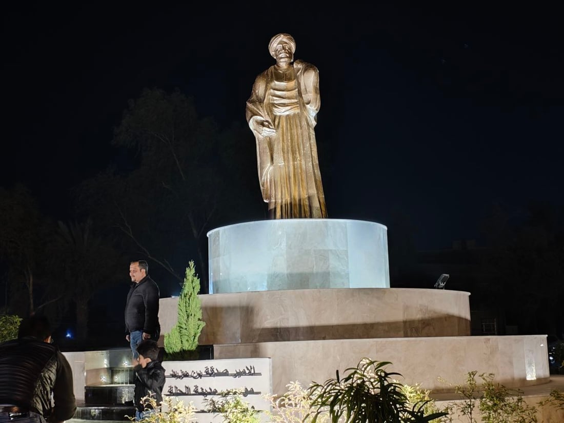 صور: الحلة تزيح الستار عن مؤسسها “صدقة بن مزيد” بحضور المحافظ وأمير بني أسد