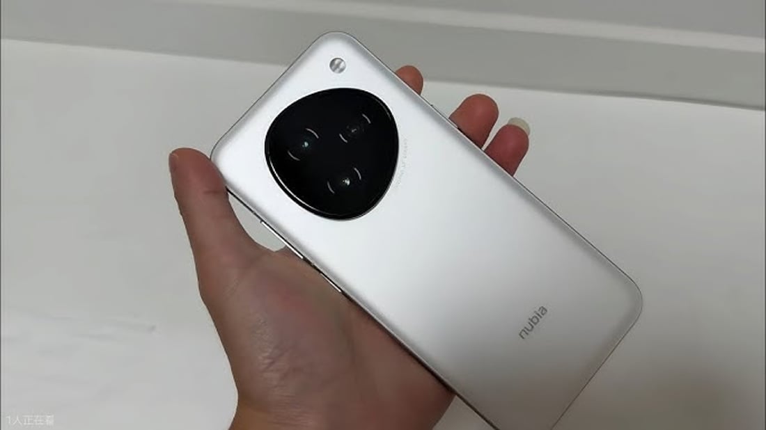 یەکەم مۆبایلی زیرەک دێتە مەیدان و “خۆی هەموو کارێک دەکات”