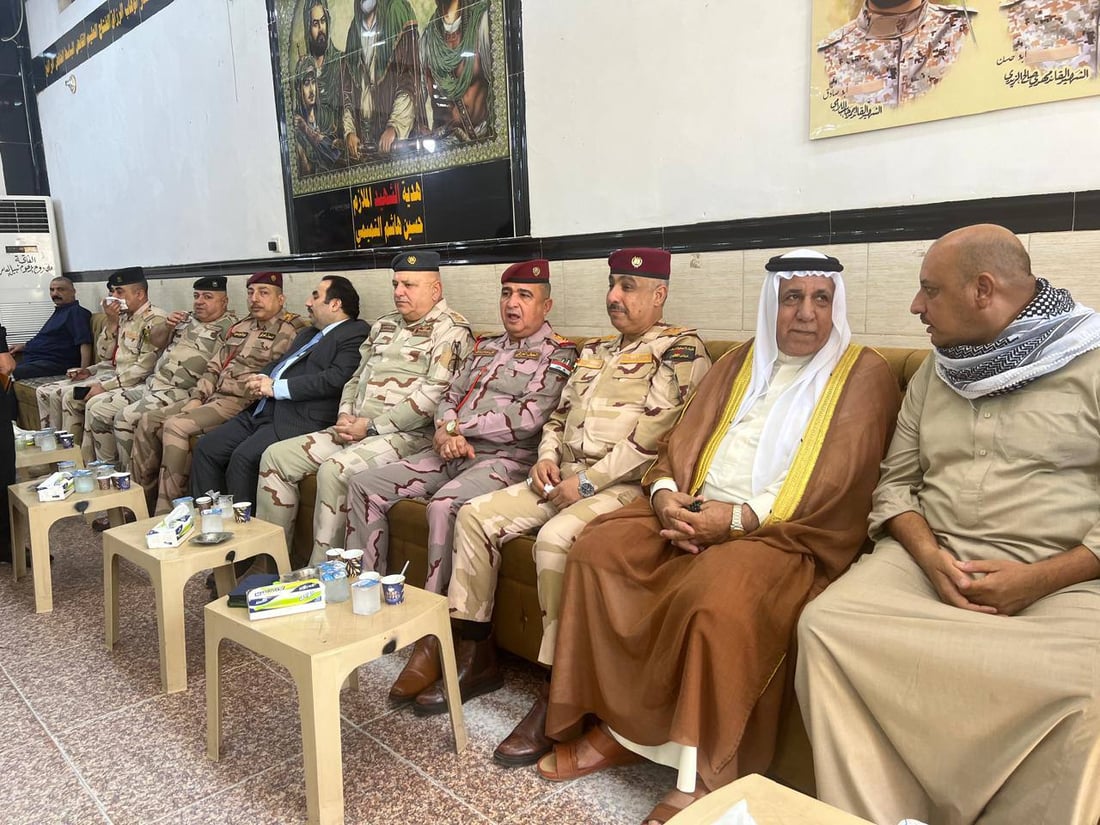 صور: حسين علاوي يرافق ضباط الجيش لتقديم التعازي إلى عائلة المقدم ليث الحيالي