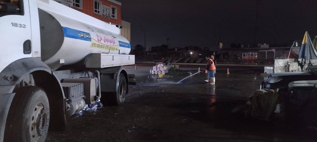 ژینگەپارێزی هەولێر سەر و ژێری پردەکانی پاک کردەوە