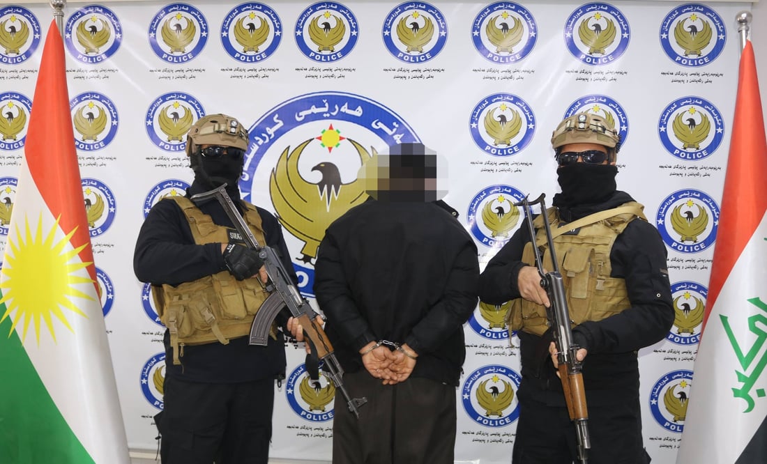 چەند پارچە ئاڵتونێک و کامێرای چاودێری ماڵێكی لەکۆڵنا؛ قۆڵبەست کرا