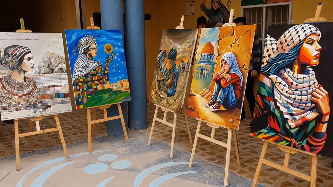 أكثر من 100 لوحة فنية.. فتيات تلعفر يرسمن معالم مدينتهن وشخصيات بارزة (صور)