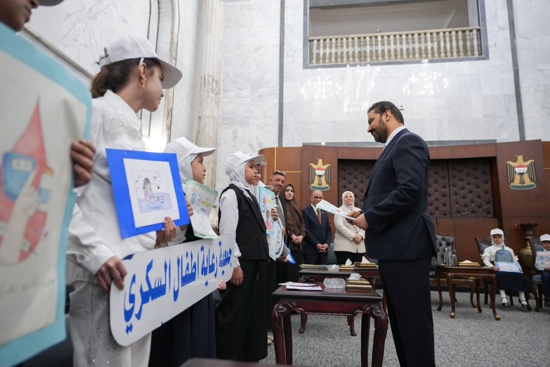 الزيدي يفتح أبواب القصر لأطفال السكري ويعد برعايتهم وتأمين علاجاتهم