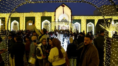 موقع ميت في الفلوجة أصبح سوقاً عصرياً يكتظ بالسكان بمبادرة زوجة الحلبوسي (فيديو)