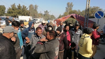 “عليكم أن تعرفوا أهمية عملنا”.. إضراب لعمال النظافة شمالي بابل (صور)