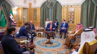 ما الذي قدمه الشرع لرفع العقوبات عن سوريا؟