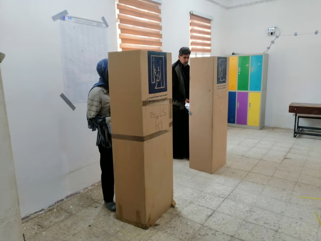Families rushed to polling centers moments before closing
