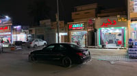 ولكن لا تغرنكم كثرة الزبائن.. الشواف في اليرموك تحول إل