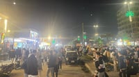 الوضع في شارع السناتر بكربلاء.. عوائل تحتفل ومواكب تطلق...