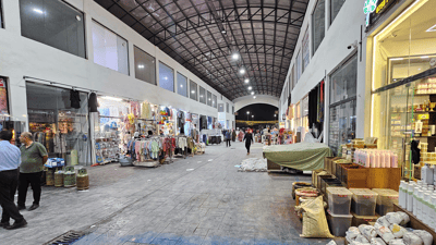 بازاڕی سپی لە هەولێر كرایەوە و دوكاندارانیش چاوەڕێی مەعاشن