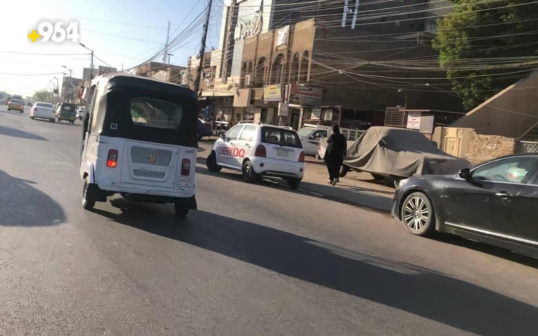 الأهالي يهربون من “الفوضى”.. البياع تريد منع “التكتك” مثل السيدية (صور)