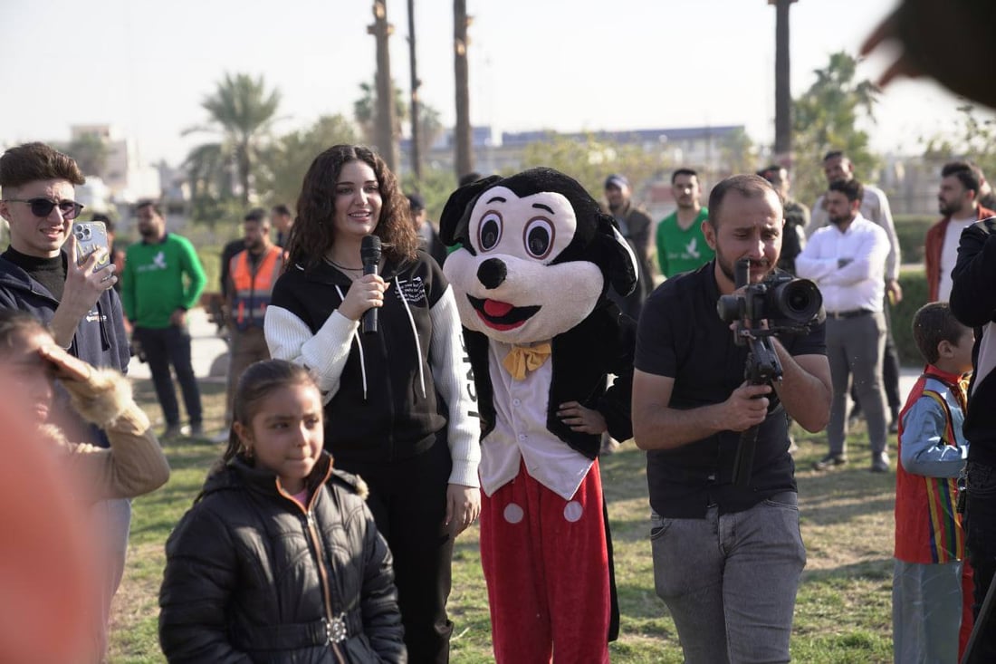 ذكرى يوم النصر.. مناسبة لتوزيع الملابس والحقائب على 500 يتيم في الموصل