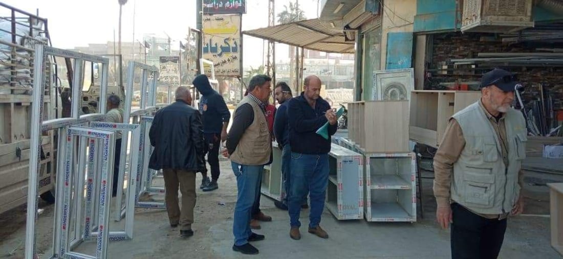 صور: التجاوزات تخنق شوارع الحلة واتهامات حكومية لمتنفذين بإفشال حملات الإزالة
