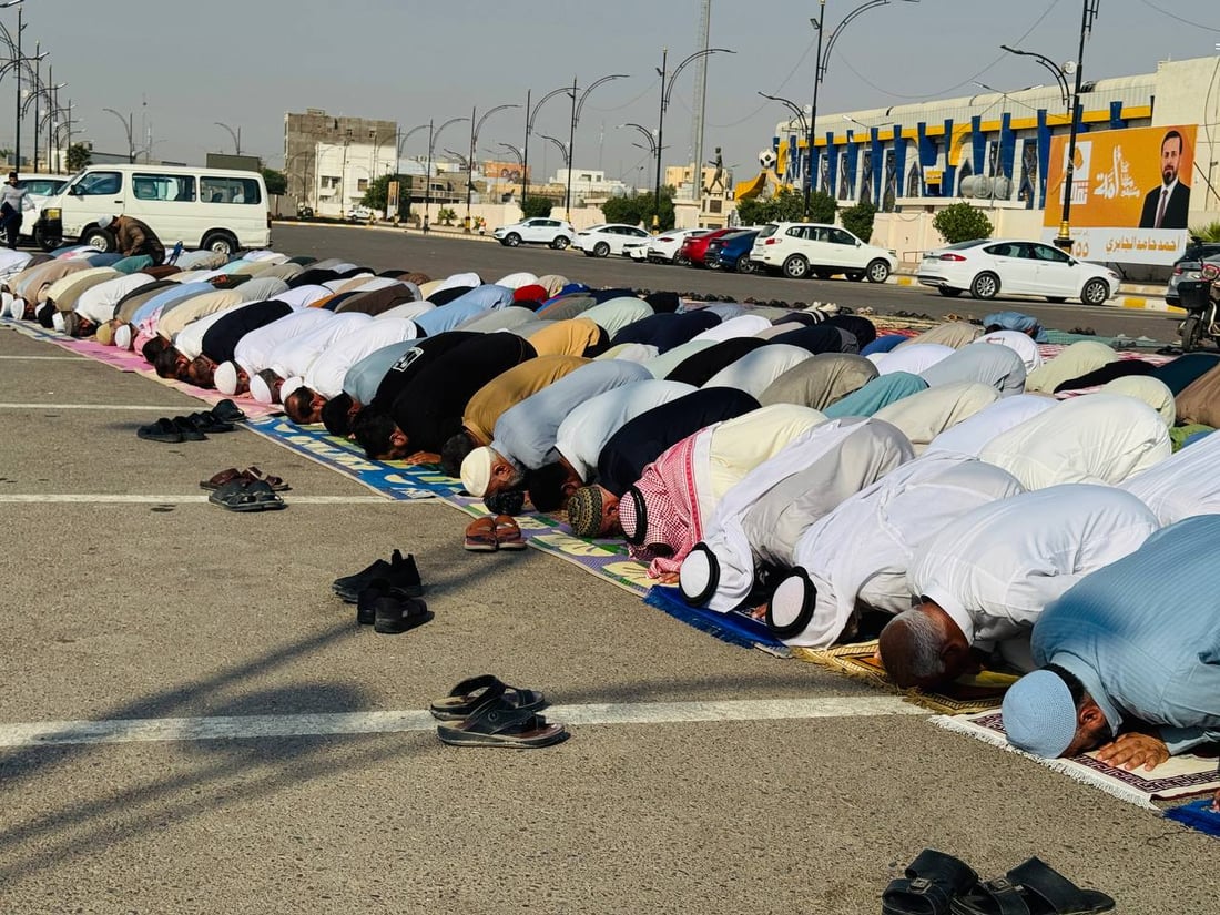 صغاراً وكباراً يتضرعون إلى الله.. صور من صلاة الاستسقاء في الرمادي وتكريت