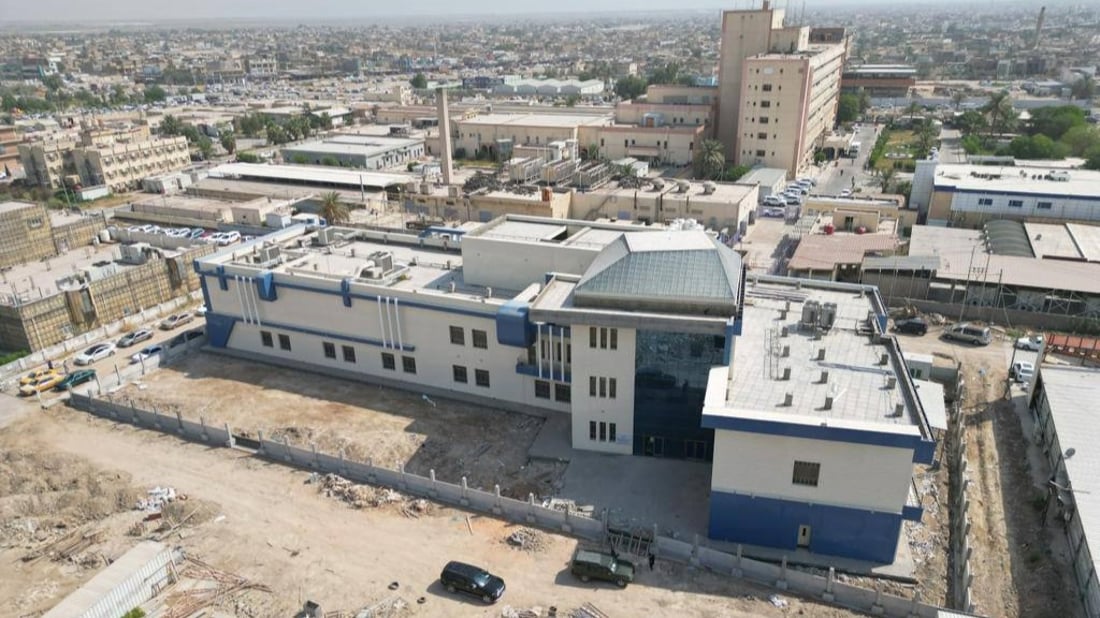 صور: المركز التخصصي لطب وجراحة العيون في الديوانية يقترب من الإنجاز 91%