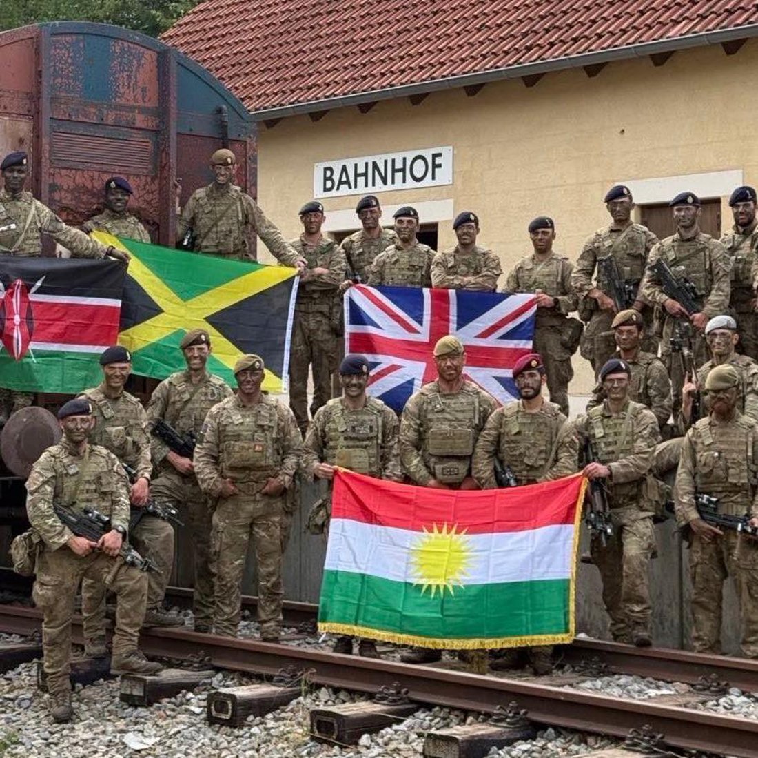 كوڕی سەرۆك ئەركانی وەزارەتی پێشمەرگە لە بەریتانیا پلەیەكی سەربازی بەدەستهێنا