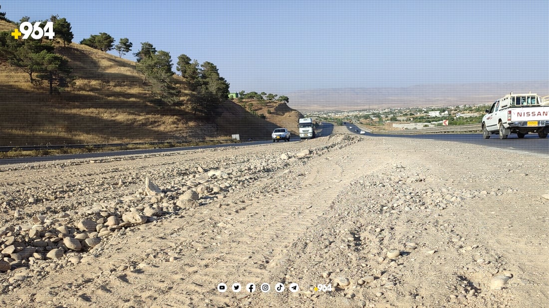 له‌ به‌شێكی رێگاى سلێمانى – كه‌ركوك جۆگەیه‌ك دروستده‌كرێت