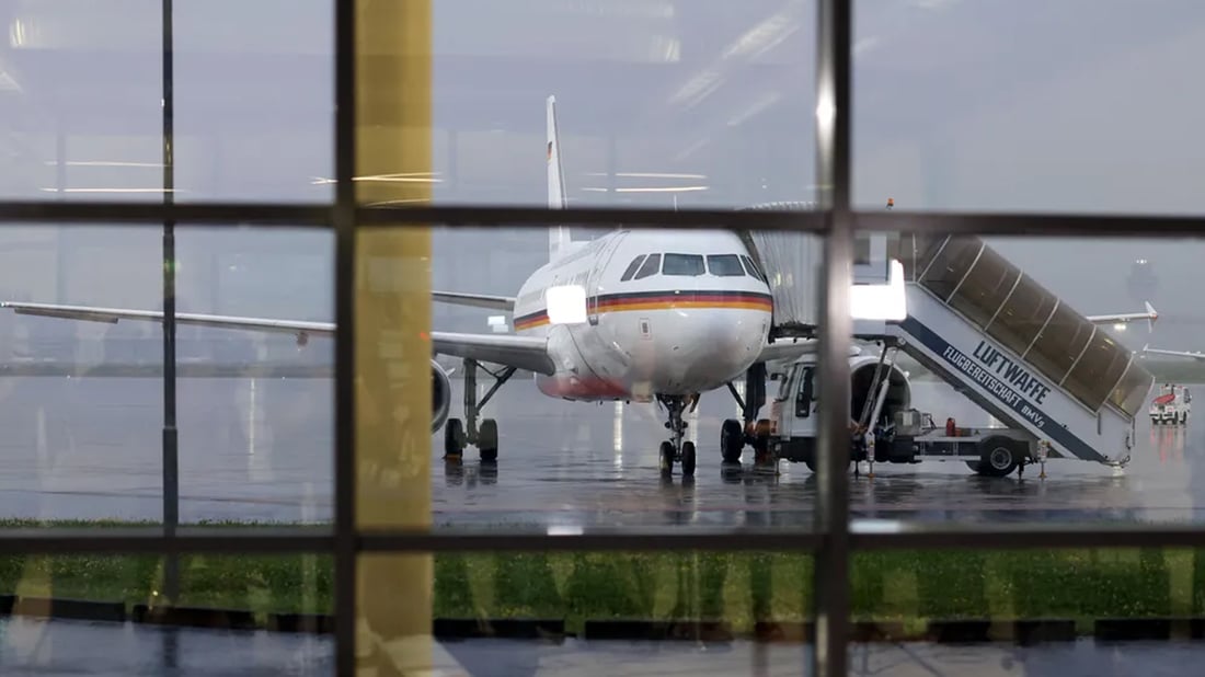 گەشتەکان لە فڕۆکەخانەیەکی گەورەی ئەڵمانیا راگیران