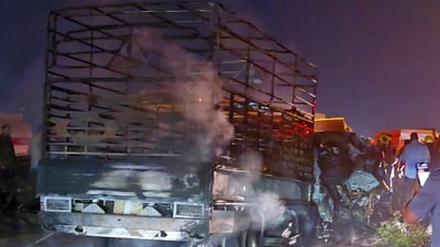 لە رووداوێکی سەختی هاتوچۆدا چەند کەسێک سووتان و گیانیان لەدەستدا