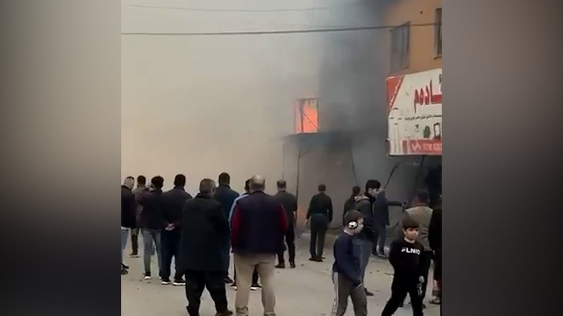 دهوك: احتراق 6 محال وشقة سكنية إثر انفجار منظومة الغاز في مخبز (صور)