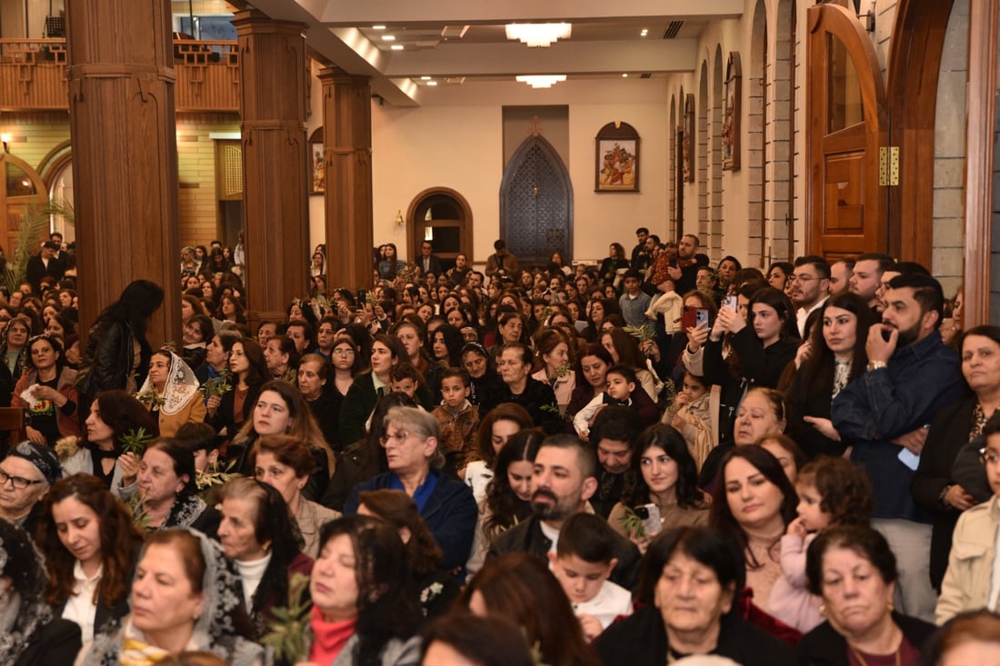 مسيرة السعانين ألغيت.. عنكاوا أدت طقس “الرجاء” داخل الكاتدرائية