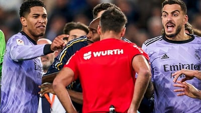 کاتێک بێلینگهام کارتە سوورەکەی وەرگرت چی بە ناو بژیوان وت؟