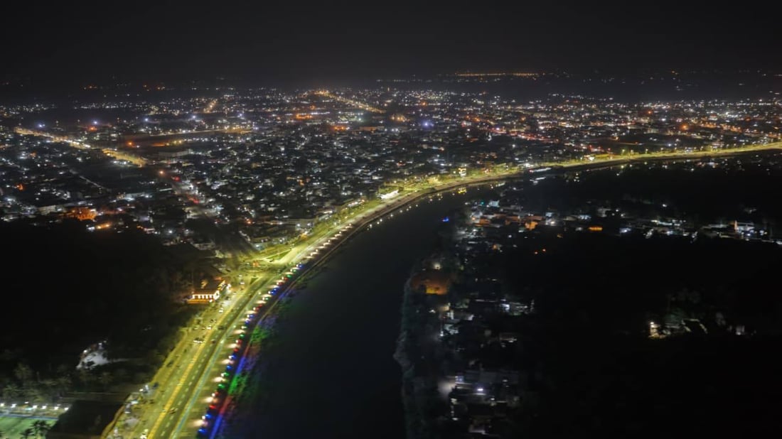 بطول 2.6كم.. صور جوية لافتتاح كورنيش قضاء الحي الجديد في واسط