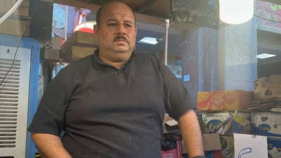 “خەڵک هەیە پارەى پێ نییە، هاتووە شەڕ بە من دەفرۆشێت”