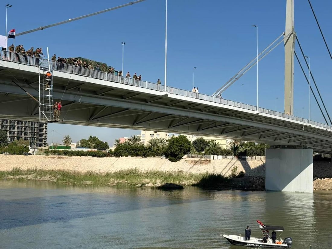 صور: قفزة الثقة في دجلة من أعلى “14 رمضان”