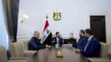 الزيدي يجتمع برئيسي مؤسستي الشهداء والسجناء وبحضور وزير المالية