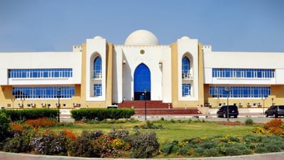 Dental college gains trust of Najaf residents