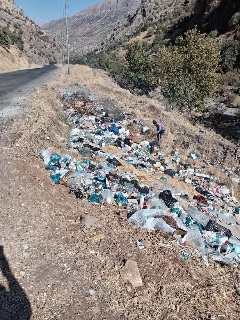 فڕێدانی زبڵ و خاشاك لەسەر رێگای گوندى دەرگەڵە سزای بۆ داندراوه‌