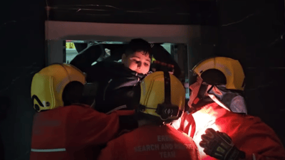 خێزانێک لەناو مەسعەدی باڵەخانەیەک رزگار کران