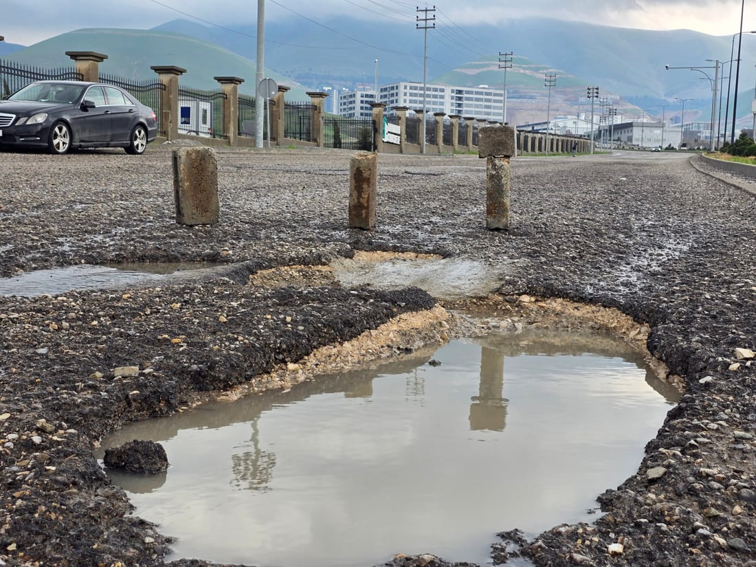 شەقامى شارباژێر؛ شەقامى تایە تەقێن