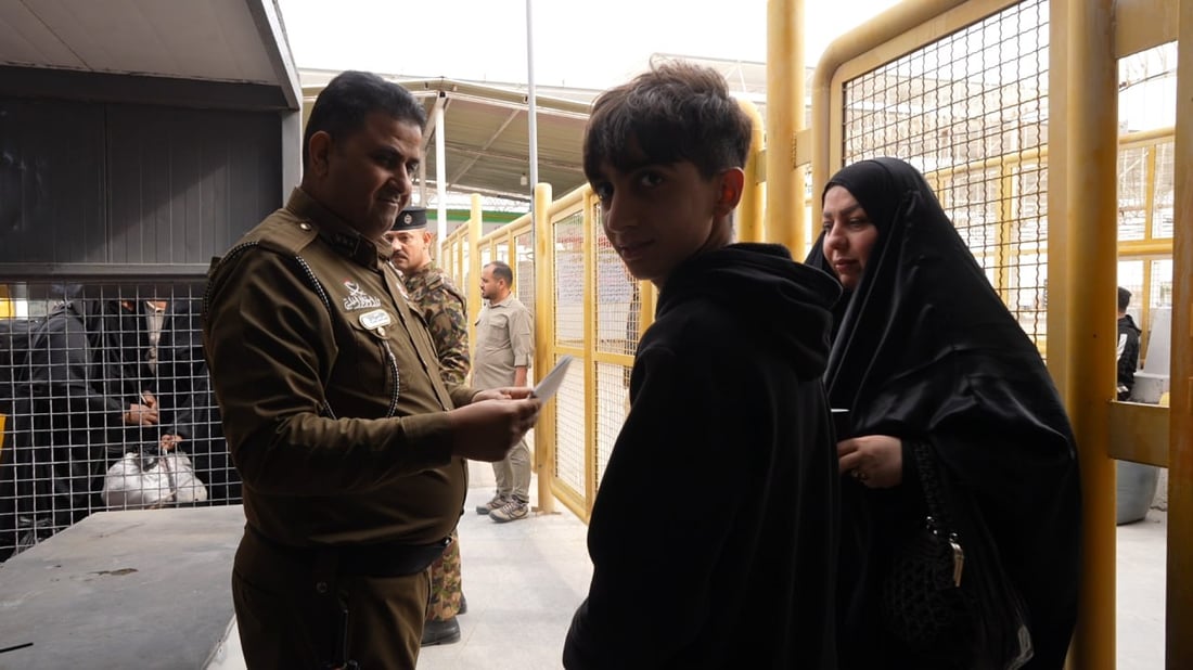 منفذ الشلامجة ازدحم في عطلة العيد.. آلاف المسافرين ومئات الشاحنات يوميا (صور)