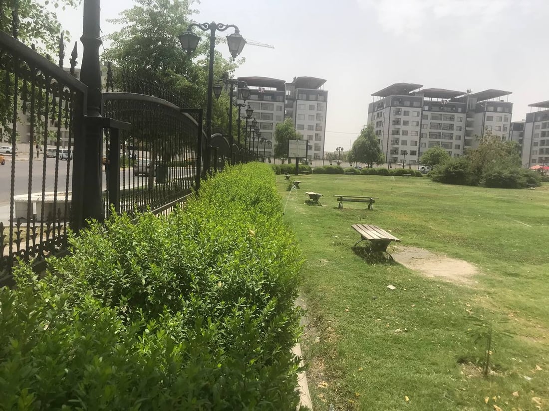 صور تهدئ الأعصاب: أشجار وثيل طبيعي لتزيين متنزهات البياع غربي بغداد