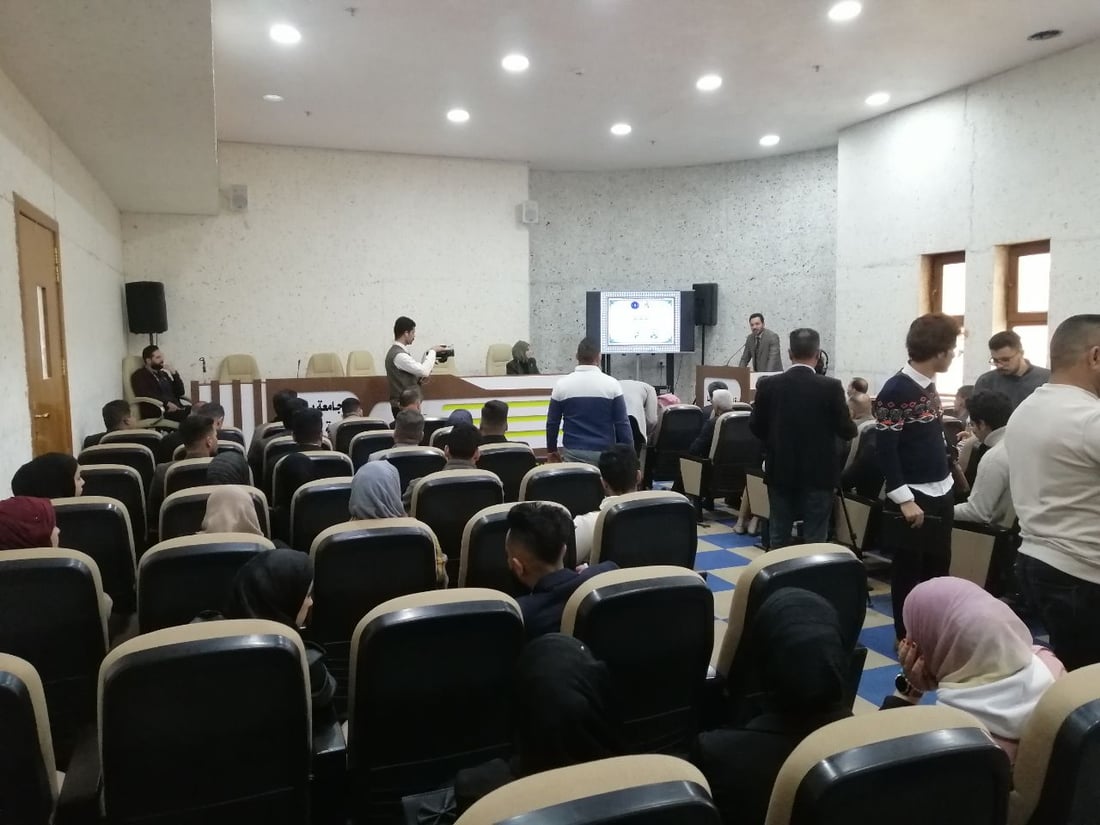 صور: كلية بابل للآداب تدرب المكفوفين القراءة والكتابة.. 3 أيام مع لغة بريل